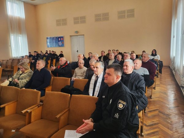 У Ковелі Ніна Горик презентувала книгу пам’яті про офіцера правоохоронних органів Федора Литвинюка «Дорога честі» У Ковелі Ніна Горик презентувала книгу пам’яті про офіцера правоохоронних органів Федора Литвинюка «Дорога честі»