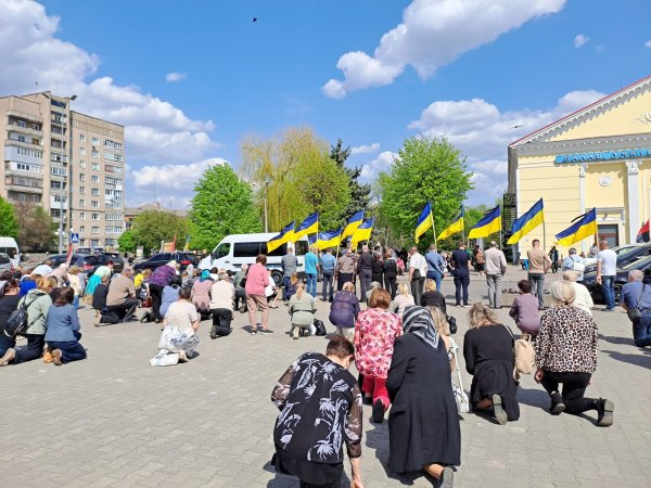 Сьогодні капітану Володимиру Котику мало б виповнитись 52 роки. Ковель попрощався зі своїм Героєм