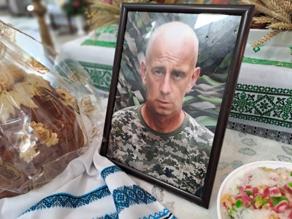 Ковельська громада попрощалася із Захисником України Валентином Колочуном
