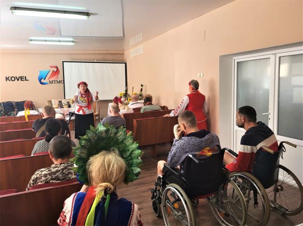 Ковельські поважні театрали зіграли для поранених бійців