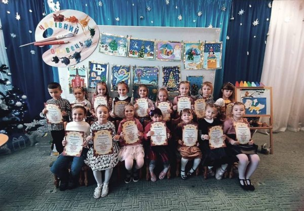 Дошкільнята малювали для захисників: у Ковелі організували конкурс маленьких художників Дошкільнята малювали для захисників: у Ковелі організували конкурс маленьких художників