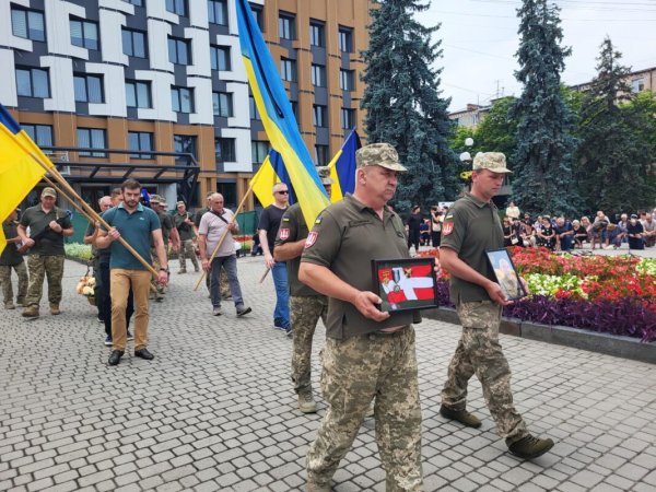 Ковель попрощався із Захисником України Віталієм Мартинюком Ковель попрощався із Захисником України Віталієм Мартинюком