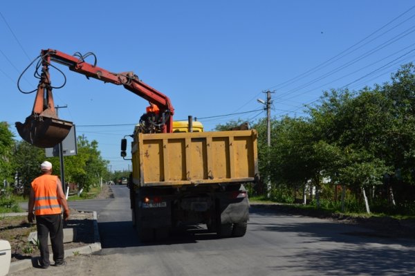 Завершується капітальний ремонт дороги на вулиці Симоненка у Ковелі Завершується капітальний ремонт дороги на вулиці Симоненка у Ковелі