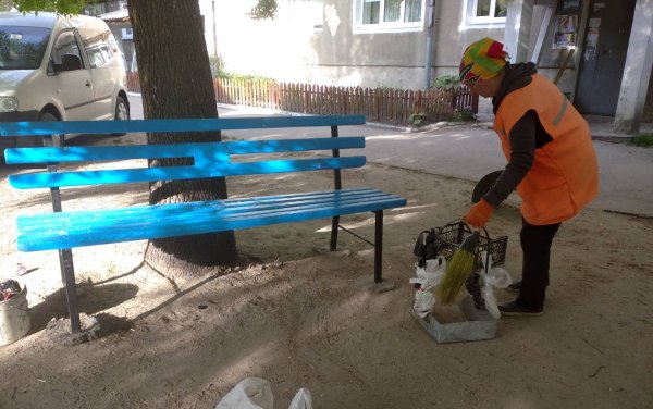 Комунальники дбають про благоустрій у Ковелі