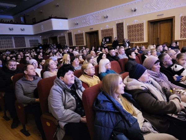 Різдвяні зустрічі з «Надією»: благодійна програма на підтримку військових Різдвяні зустрічі з «Надією»: благодійна програма на підтримку військових