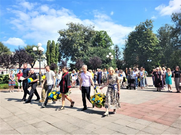 У Ковелі урочисто підняли Державний Прапор України