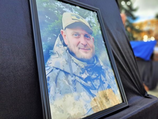 Ковельська громада попрощалася із Захисником України Сергієм Панасюком