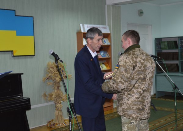 У Ковелі привітали військових з Днем Збройних сил України У Ковелі привітали військових з Днем Збройних сил України