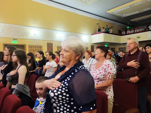 29 років Основному Закону України: напередодні Дня Конституції вручили нагороди рідним Героїв, яких вони удостоєні посмертно 29 років Основному Закону України: напередодні Дня Конституції вручили нагороди рідним Героїв, яких вони удостоєні посмертно