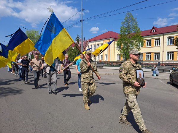 Сьогодні капітану Володимиру Котику мало б виповнитись 52 роки. Ковель попрощався зі своїм Героєм