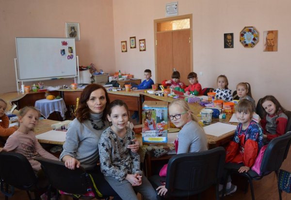 У Ковелі провели майстер-клас з писанкарства на підтримку Настусі Абрамчук