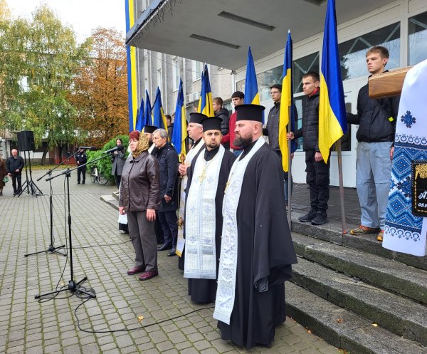 Учора ковельчани віддали останню шану Герою Олександру Дементьєву