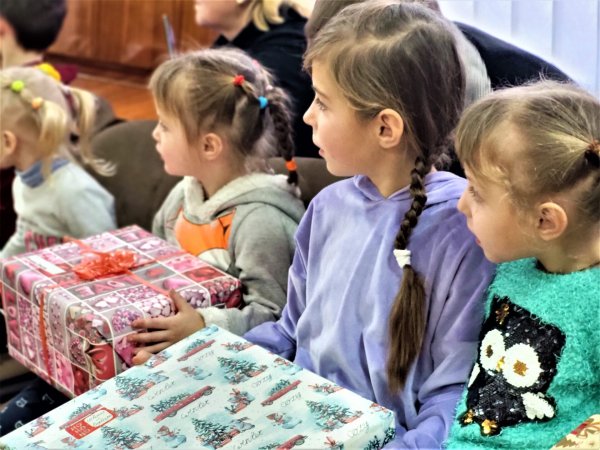 У Ковелі здійснили Різдвяні мрії 145 дітей з непростою долею У Ковелі здійснили Різдвяні мрії 145 дітей з непростою долею