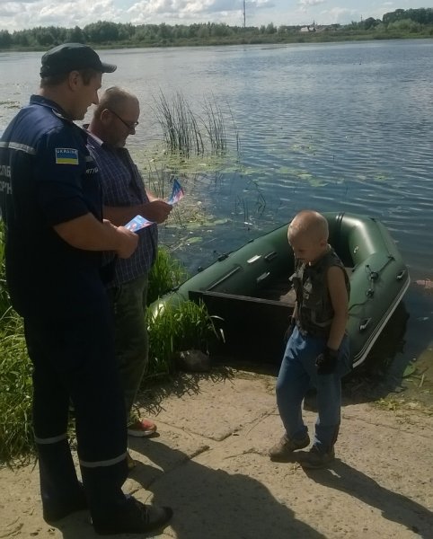 Рятувальники застерігають: будьте обережні під час відпочинку на воді! Рятувальники застерігають: будьте обережні під час відпочинку на воді!