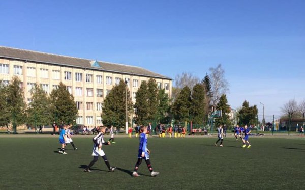 ФЦ «Ковель-Волинь» та ДЮСШ Ковель впевнено перемагають у ДЮФЛ Волині