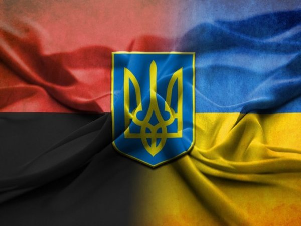 Чи будуть у Ковелі вивішувати червоно-чорний прапор поряд із державним? Чи будуть у Ковелі вивішувати червоно-чорний прапор поряд із державним?