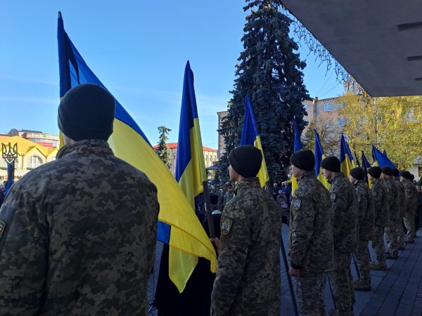 Назавжди 22. Ковельчани віддали останню шану молодому Герою Марку Данилюку