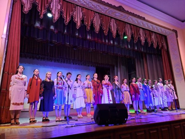 У Ковелі до 155-річчя Лесі Українки представили театралізоване дійство «Пишіть листи чорнилами й думками. І почуттями, що були між вами»