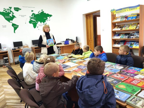 Бібліотеки нашої громади отримали нові книги