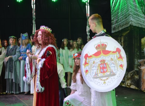 Хто працював над створенням театралізованого дійства у стилі середньовіччя? ФОТО Хто працював над створенням театралізованого дійства у стилі середньовіччя? ФОТО