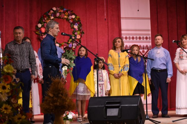 Гурт “Колорит” представив програму «З вірою і молитвою крокуємо до Перемоги” Гурт “Колорит” представив програму «З вірою і молитвою крокуємо до Перемоги”