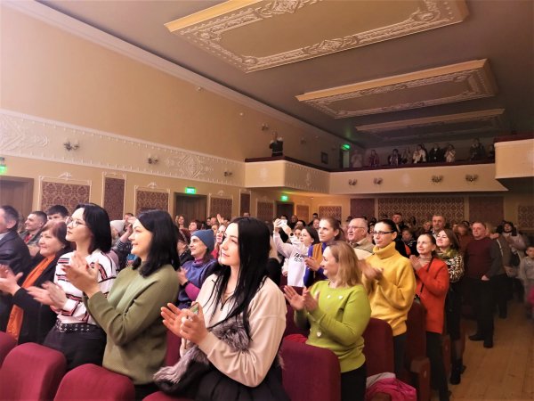 Весна прем’єр: ковельський театр «10 ряд 10 місце» підготував для ковельчан ще одну сучасну постановку