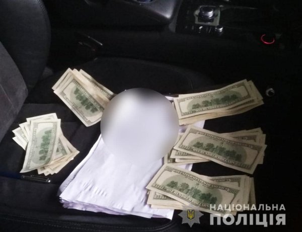 За хабар та підробку документів затримано офіцера та колишнього працівників Ковельського військкомату