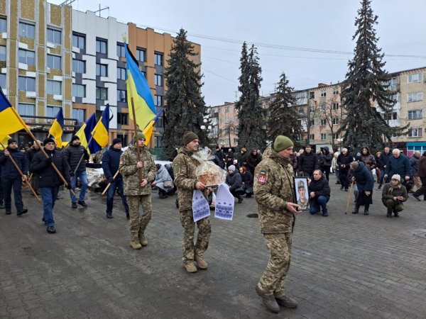 У Ковелі попрощалися з Героєм Ярославом Лукашуком У Ковелі попрощалися з Героєм Ярославом Лукашуком