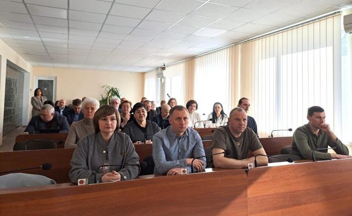 На позачерговій сесії депутати виділили на матеріально-технічне забезпечення Сил оборони 4, 5 мільйони гривень