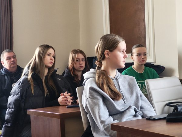 Міський голова Ігор Чайка та спортивна спільнота Ковеля зустрілись з бронзовим призером Ігор Нескорених Костянтином Копелюком Міський голова Ігор Чайка та спортивна спільнота Ковеля зустрілись з бронзовим призером Ігор Нескорених Костянтином Копелюком