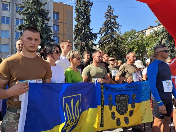 У Ковелі відбувся забіг «Шаную воїнів, біжу за Героїв України»
