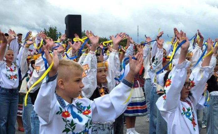 У Ковелі відзначили День Незалежності ходою та флешмобом