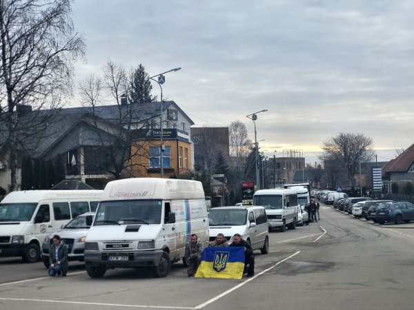 Прощавай, «Батя»: у Ковелі віддали останню шану воїну, захиснику, Герою Володимиру Крисюку Прощавай, «Батя»: у Ковелі віддали останню шану воїну, захиснику, Герою Володимиру Крисюку