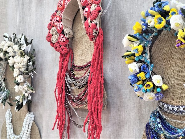 Запрошуємо на виставку українських жіночих прикрас