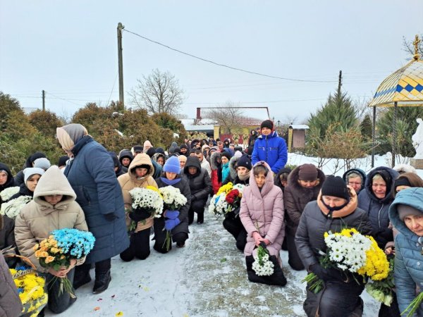 У Ружині попрощалися з полеглим Захисником Ігорем Тимоніком У Ружині попрощалися з полеглим Захисником Ігорем Тимоніком