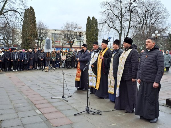 У Ковелі вшанували пам’ять Героїв Небесної Сотні У Ковелі вшанували пам’ять Героїв Небесної Сотні