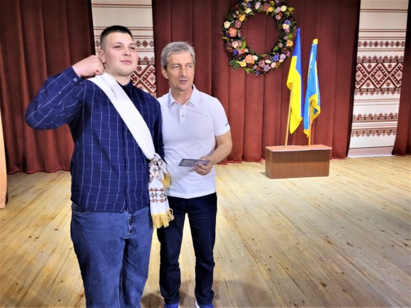 Випускникам ліцею №3 імені Лесі Українки вручили свідоцтва про здобуття повної загальної середньої освіти Випускникам ліцею №3 імені Лесі Українки вручили свідоцтва про здобуття повної загальної середньої освіти