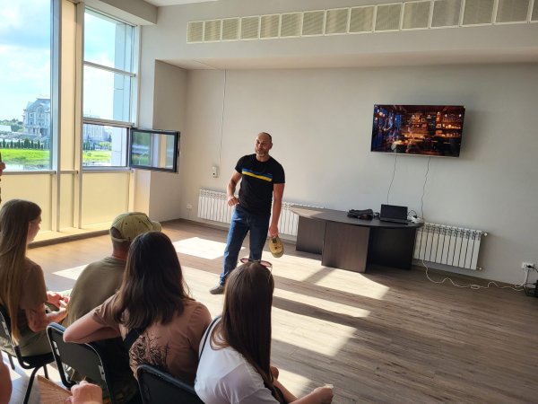 Назавжди в строю: у Ковелі відбувся вечір пам’яті Олександра Філона