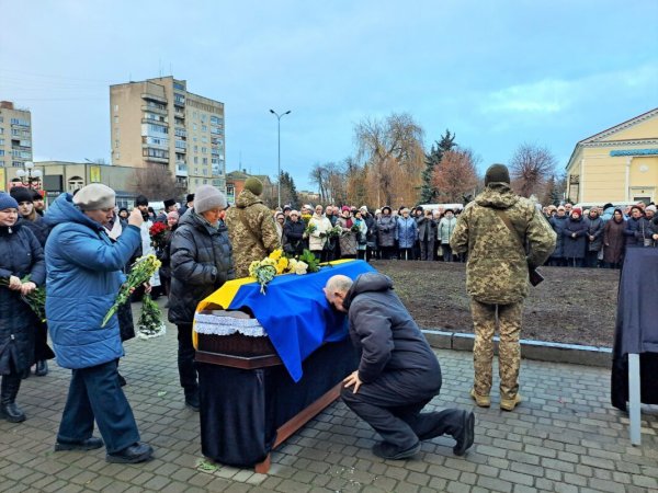 Ковель провів в останню путь Захисника Романа Лайтара Ковель провів в останню путь Захисника Романа Лайтара