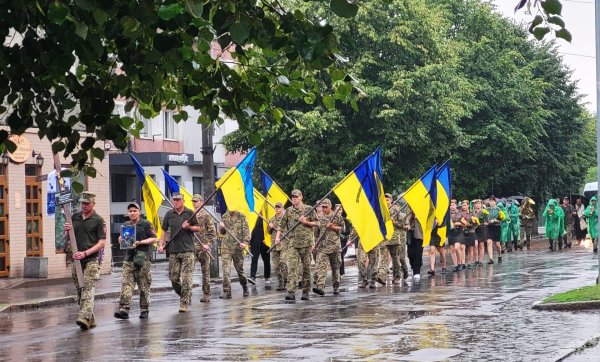 У Ковелі провели в останню земну дорогу Героя Віталія Кушнірчука