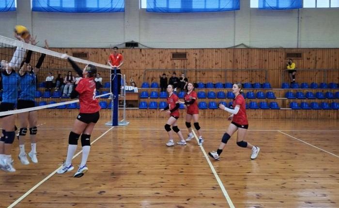 Юні ковельчани відзначились успіхами у футболі та волейболі