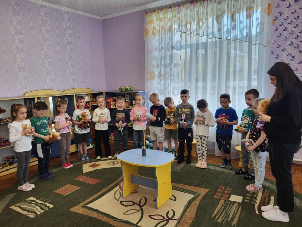 Хвилина мовчання – особливий момент у наших закладах дошкільної освіти