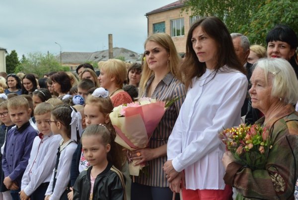 У ковельських школах пролунав останній дзвоник У ковельських школах пролунав останній дзвоник