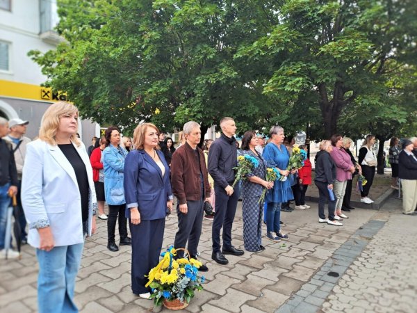 У Ковелі вшанували пам’ять медиків, які загинули, рятуючи життя під час війни У Ковелі вшанували пам’ять медиків, які загинули, рятуючи життя під час війни