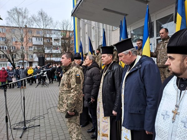 Йому назавжди 30: у Ковелі попрощались з молодим воїном Дмитром Павліковським