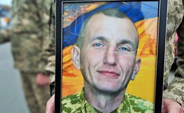 У Ковелі попрощалися із 45-річним Захисником України Дмитром Бештою