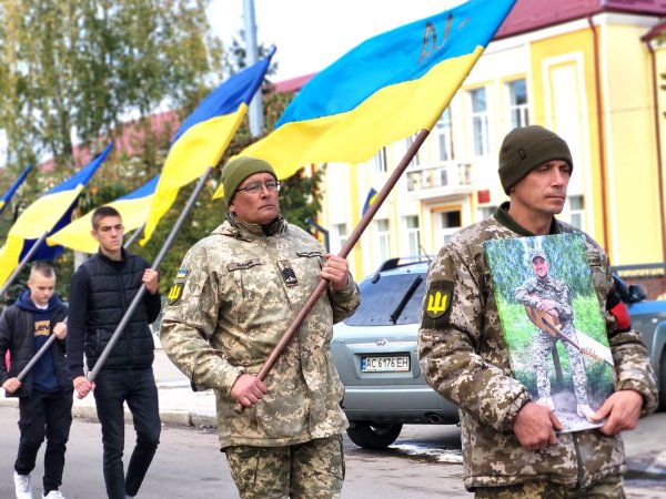 Назавжди в строю: ковельчани попрощались з Героєм Юрієм Халецьким