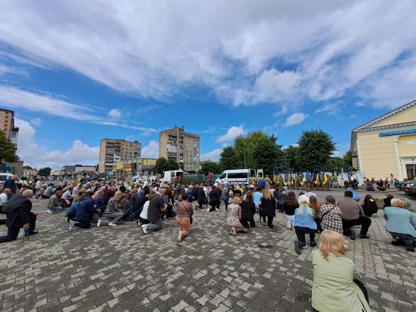 Мав серце і витривалість воїна: у Ковелі провели в останню дорогу Героя Павла Шайтана