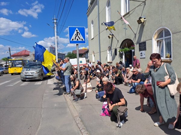 Ковельська громада попрощалася із Захисником України Валентином Ліпичем