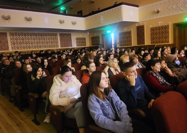 «Поетеса, яка йшла сходами гігантів»: до 154-ї річниці від дня народження Лесі Українки ковельчан запросили у літературно-мистецьку вітальню «Поетеса, яка йшла сходами гігантів»: до 154-ї річниці від дня народження Лесі Українки ковельчан запросили у літературно-мистецьку вітальню